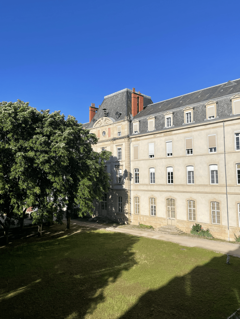 Campus Dijon
École de commerce
Alternance